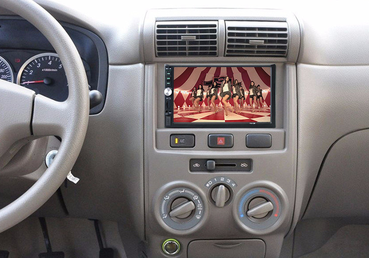 Écran de Voiture HD pour une Conduite Sûre et Connectée